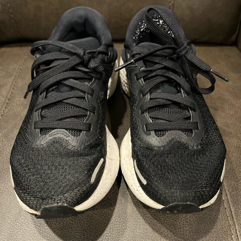 Nike zoomx invincible run black size 9 shoes